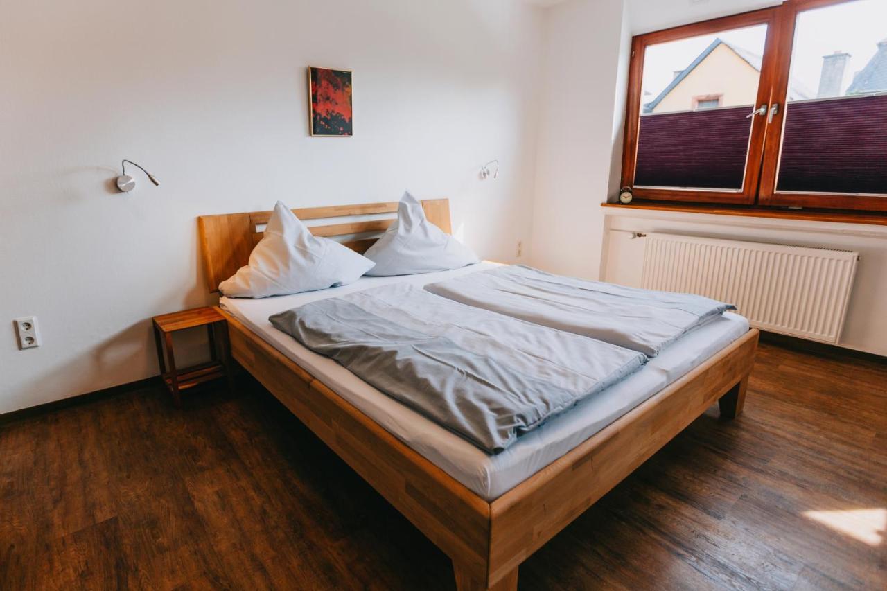 Bio-Weingut Staffelter Hof Guest House Krov Luaran gambar