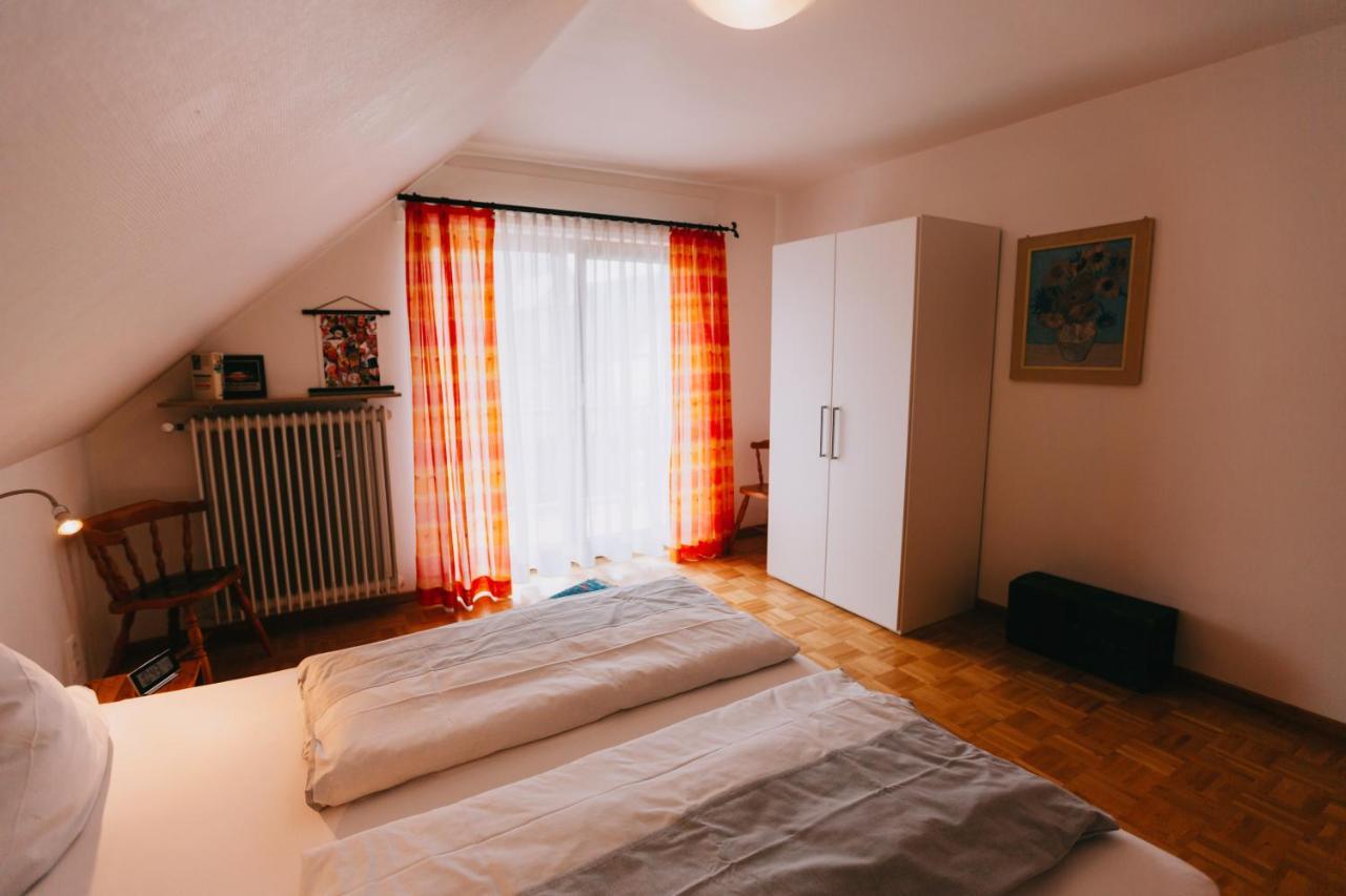 Bio-Weingut Staffelter Hof Guest House Krov Luaran gambar