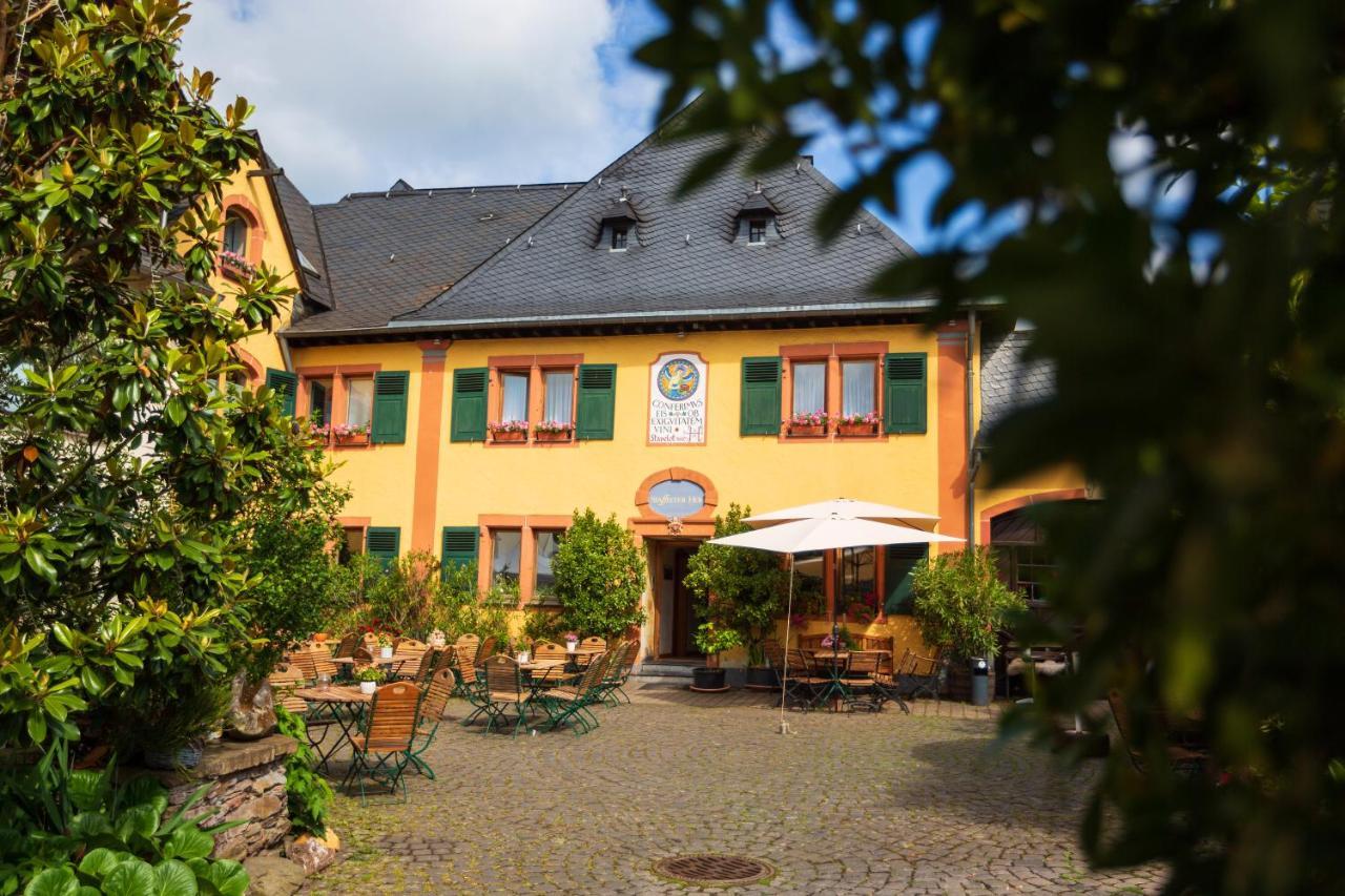 Bio-Weingut Staffelter Hof Guest House Krov Luaran gambar
