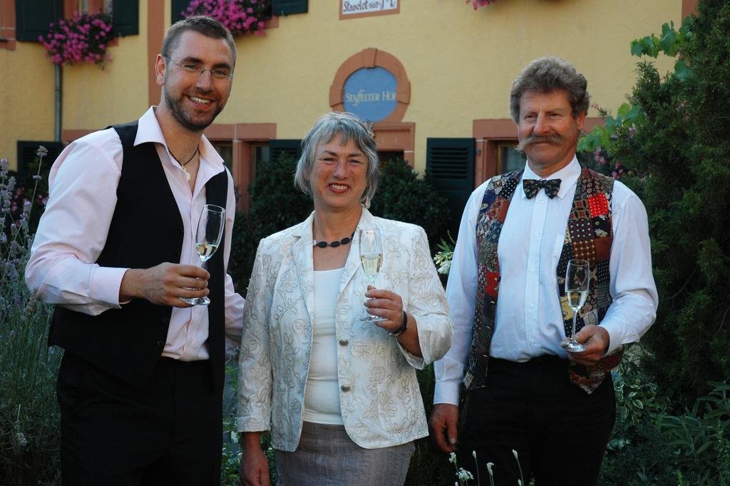 Bio-Weingut Staffelter Hof Guest House Krov Luaran gambar